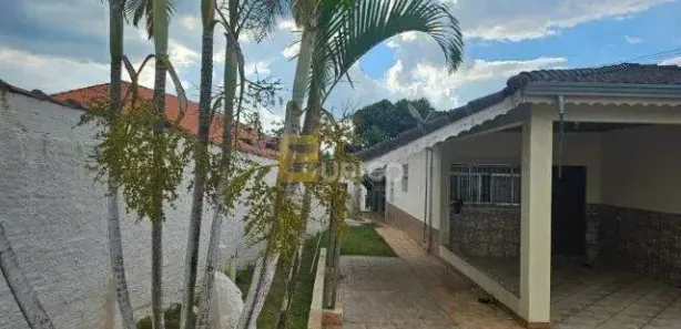 Fazenda / Sítio / Chácara com 5 Quartos à venda, 230m² no Parque dos Cafezais II, Itupeva
