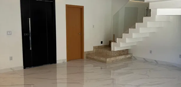 Casa com 4 Quartos para alugar, 240m² no Águas Brancas, Ananindeua