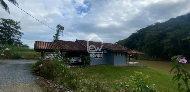 Fazenda / Sítio / Chácara com 3 Quartos à venda, 67000m² no , Massaranduba