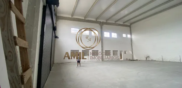 Loja / Salão / Ponto Comercial para alugar, 240m² no Parque Residencial Maria Elmira, Caçapava