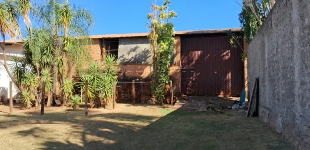 Loja / Salão / Ponto Comercial para alugar, 385m² no Vila Sedenho, Araraquara