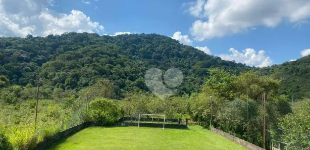 Fazenda / Sítio / Chácara com 7 Quartos à venda, 360000m² no Citrolândia, Guapimirim