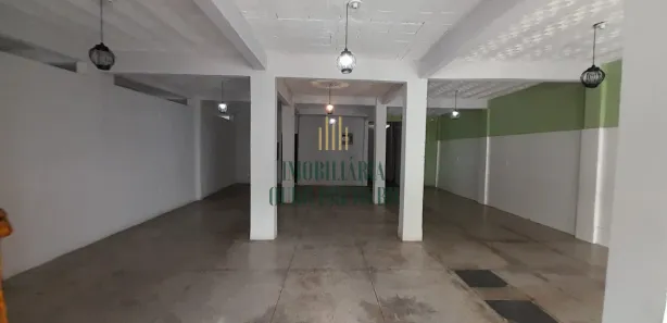 Loja / Salão / Ponto Comercial para alugar, 180m² no Conjunto Habitacional Morro Alto, Vespasiano