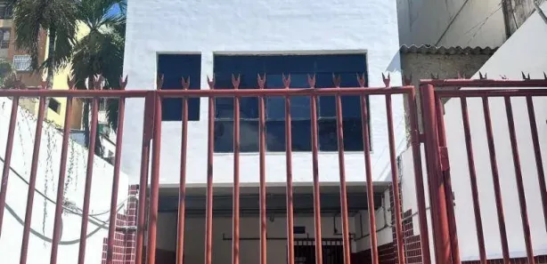 Prédio Inteiro para venda ou aluguel, 300m² no Amaralina, Salvador
