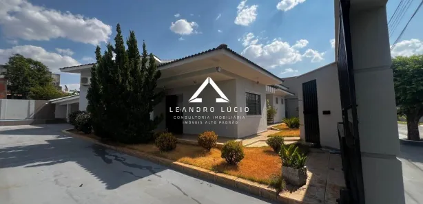 Casa com 3 Quartos à venda, 313m² no Setor Cristina II, Trindade