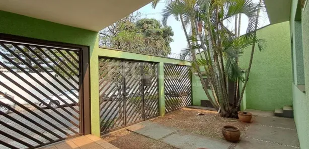 Prédio Inteiro com 3 Quartos para venda ou aluguel, 212m² no Núcleo Residencial Silvio Vilari, São Carlos