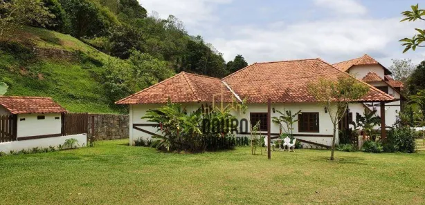 Casa de Condomínio com 5 Quartos à venda, 422m² no Areal, Areal