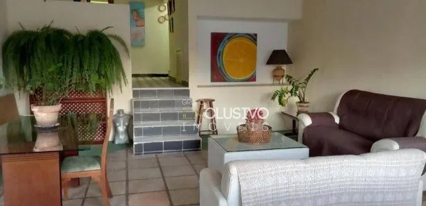Casa Comercial com 18 Quartos para venda ou aluguel, 750m² no Icaraí, Niterói