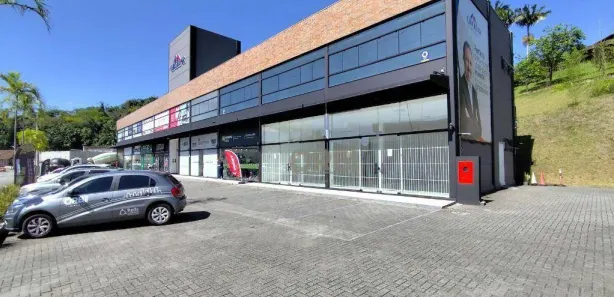 Conjunto Comercial / Sala para alugar, 53m² no Do Salto, Blumenau