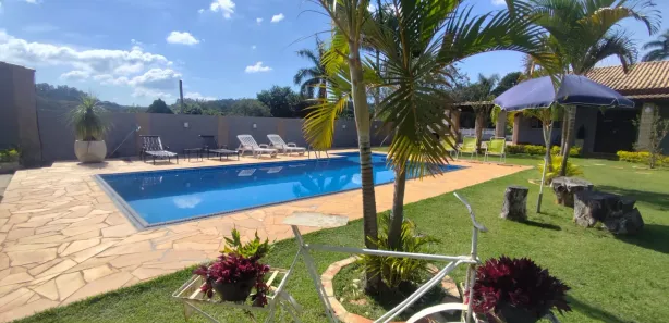 Fazenda / Sítio / Chácara com 3 Quartos à venda, 1300m² no , Mairinque