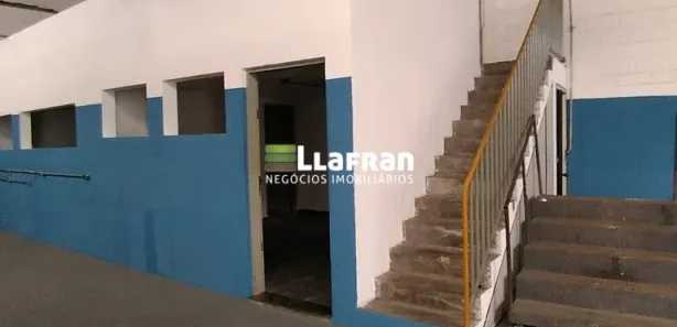 Galpão / Depósito / Armazém para alugar, 480m² no Parque Laguna, Taboão da Serra