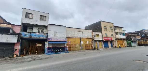 Prédio Inteiro com 4 Quartos à venda, 200m² no Fazenda Grande do Retiro, Salvador