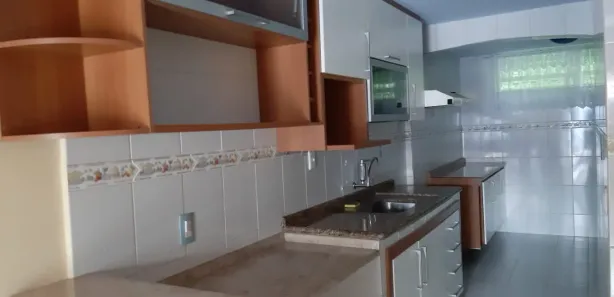 Casa com 3 Quartos para alugar, 120m² no Cosmorama, Mesquita