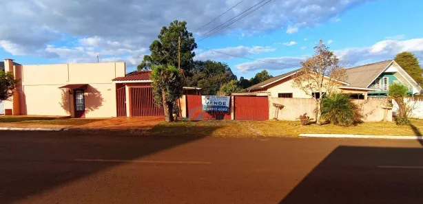 Fazenda / Sítio / Chácara com 2 Quartos à venda, 360m² no , Catanduvas