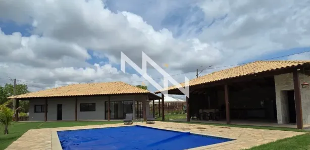 Casa de Condomínio com 3 Quartos à venda, 268m² no , Hidrolândia
