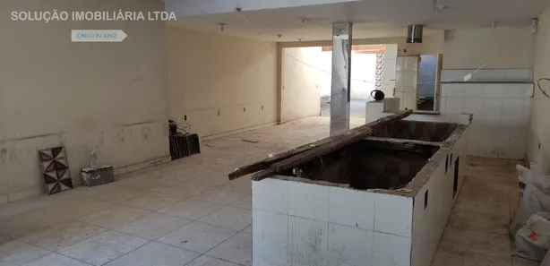 Loja / Salão / Ponto Comercial à venda, 250m² no Centro, Governador Valadares
