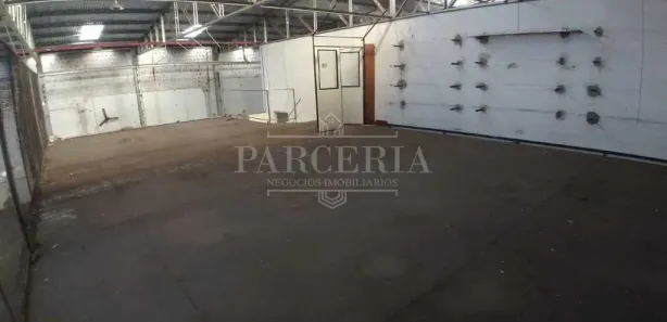 Galpão / Depósito / Armazém para alugar, 660m² no Vila Bandeirantes, Araçatuba