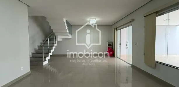 Sobrado com 3 Quartos para venda ou aluguel, 150m² no Brasil, Vitória da Conquista