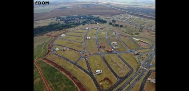 Terreno / Lote / Condomínio à venda, 300m² no Parque Egisto Ragazzo, Limeira