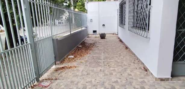 Casa com 3 Quartos para alugar, 300m² no Ilha dos Araújos, Governador Valadares