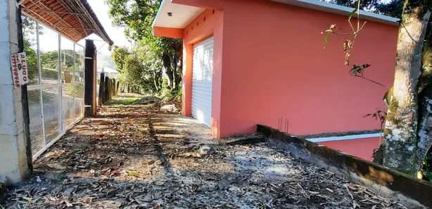 Fazenda / Sítio / Chácara com 2 Quartos à venda, 3050m² no Califórnia da Barra, Barra do Piraí