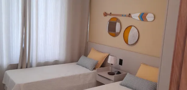 Sobrado com 5 Quartos à venda, 270m² no Guarajuba (Monte Gordo), Camaçari