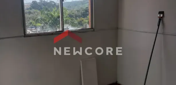 Apartamento com 2 Quartos à venda, 45m² no Chácaras Reunidas Santa Terezinha, Contagem