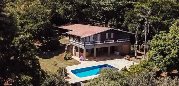 Fazenda / Sítio / Chácara com 3 Quartos à venda, 325m² no Maracanã, Jarinu