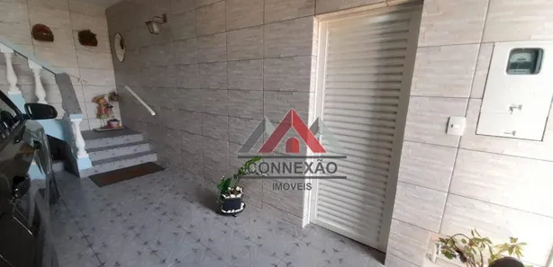 Sobrado com 3 Quartos à venda, 184m² no Parque Dourado, Ferraz de Vasconcelos