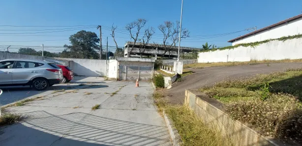 Prédio Inteiro com 6 Quartos para venda ou aluguel, 583m² no Granja Viana, Cotia