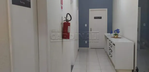 Conjunto Comercial / Sala para alugar, 24m² no Centro, Araraquara