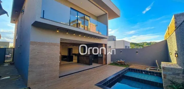 Sobrado com 4 Quartos à venda, 228m² no Jardins Capri, Senador Canedo