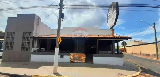 Loja / Salão / Ponto Comercial à venda, 310m² no Sorocabano, Jaboticabal
