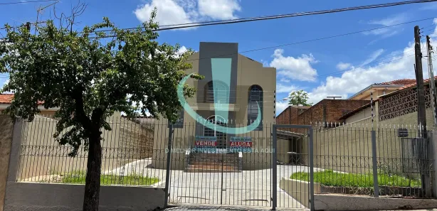 Loja / Salão / Ponto Comercial para venda ou aluguel, 238m² no Vila Santana, Araraquara