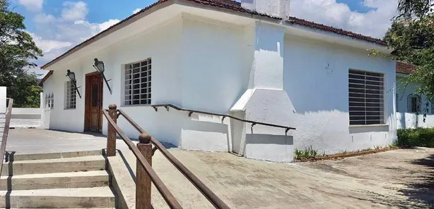 Fazenda / Sítio / Chácara com 8 Quartos para venda ou aluguel, 1000m² no , Cabreúva