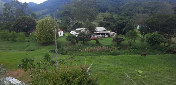 Fazenda / Sítio / Chácara com 3 Quartos à venda, 247000m² no Pedra Selada, Resende