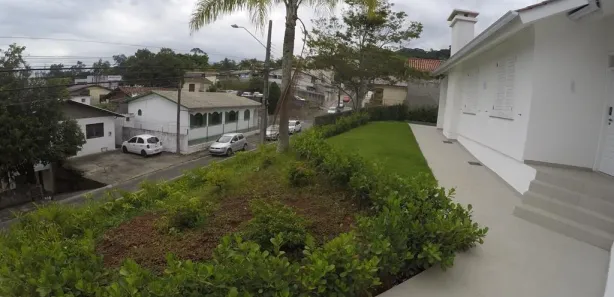 Casa com 3 Quartos para alugar, 181m² no Cruzeiro do Sul, Criciúma