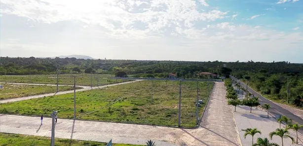 Terreno / Lote / Condomínio com 1 Quarto à venda, 150m² no , Cascavel