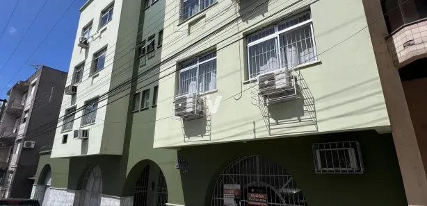 Loja / Salão / Ponto Comercial com 1 Quarto à venda, 38m² no Centro, Santa Maria