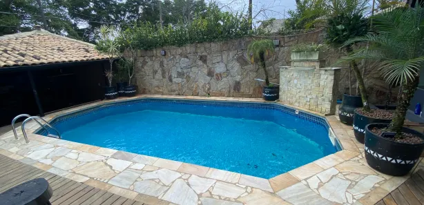 Hotel / Motel / Pousada com 16 Quartos à venda, 650m² no Maresias, São Sebastião