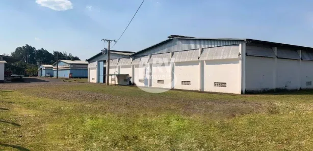 Galpão / Depósito / Armazém para venda ou aluguel, 10010m² no Praia Grande, Praia Grande