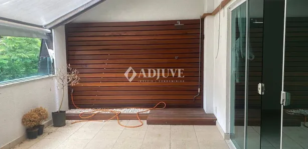 Cobertura com 3 Quartos à venda, 112m² no Samambaia, Petrópolis