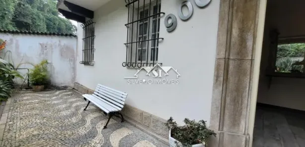Apartamento com 2 Quartos para venda ou aluguel, 38m² no Quitandinha, Petrópolis