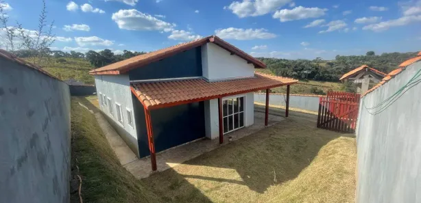 Fazenda / Sítio / Chácara com 3 Quartos à venda, 100m² no Centro, Atibaia