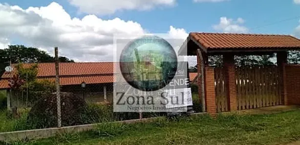 Fazenda / Sítio / Chácara com 2 Quartos à venda, 200m² no Carafá, Votorantim