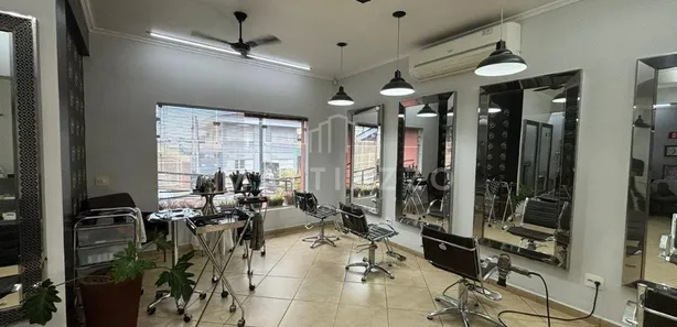 Loja / Salão / Ponto Comercial à venda, 241m² no Centro, Limeira