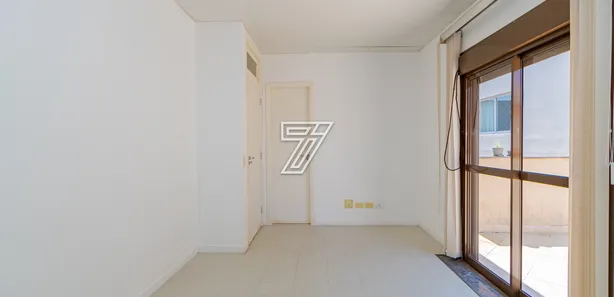 Prédio Inteiro com 18 Quartos à venda, 514m² no São Francisco, Curitiba