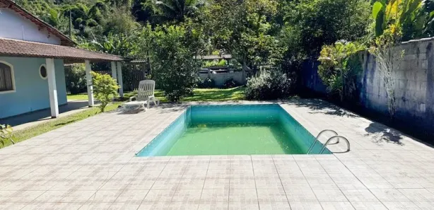 Fazenda / Sítio / Chácara com 4 Quartos à venda, 720m² no Centro, Cachoeiras de Macacu