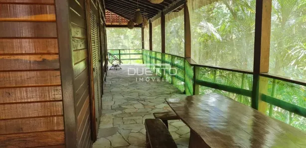 Fazenda / Sítio / Chácara com 2 Quartos à venda, 290m² no Botujuru, Mogi das Cruzes