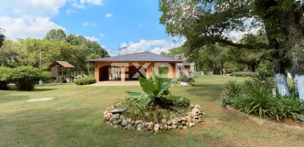Fazenda / Sítio / Chácara com 4 Quartos para alugar, 380m² no Área Rural de São José dos Pinhais, São José dos Pinhais